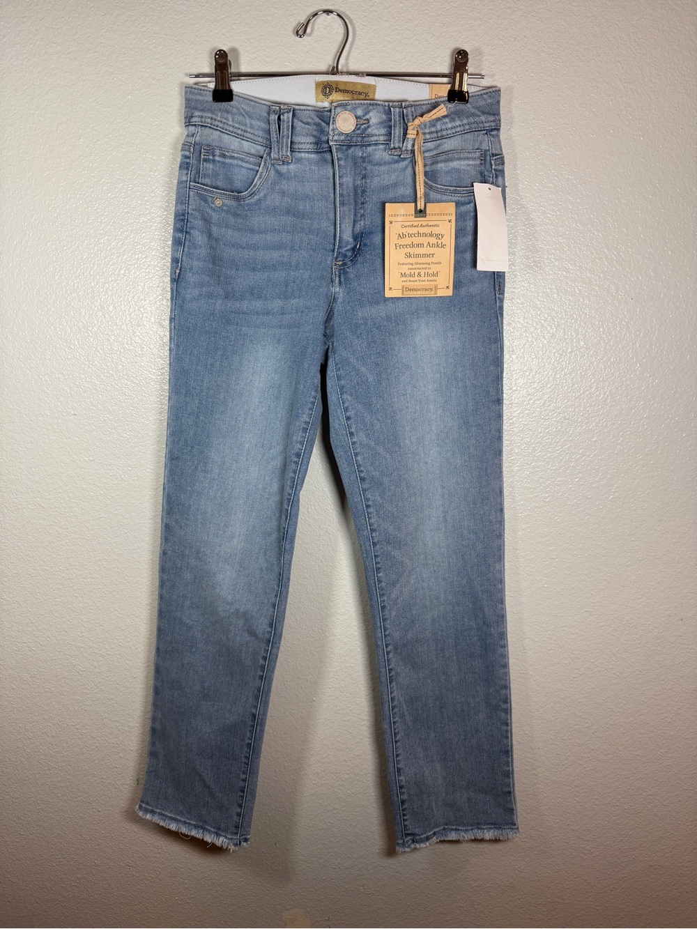 Democracy Ab Technology Freedom Ankle Skimmer Jeans Womens 2 Light Wash Frayed